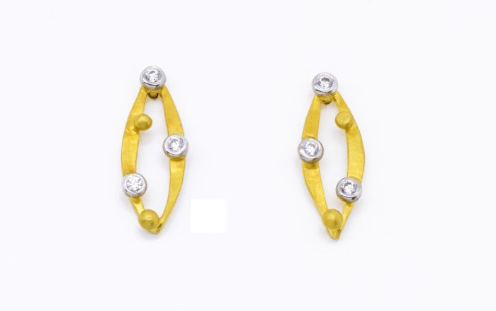 Γυναικεία χειροποίητα χρυσά σκουλαρίκια 14 καρατίων σε σχήμα σαϊτας