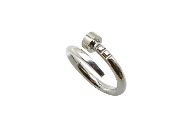 Ατσάλινο γυναικείο δαχτυλίδι σε λευκό χρώμα, σχέδιο καρφί