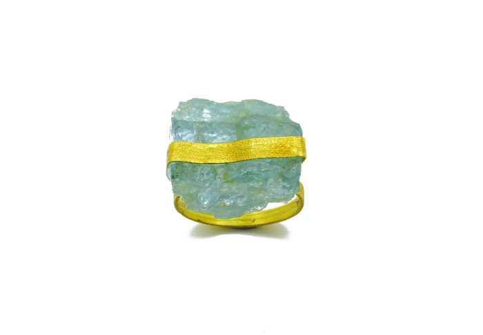 Χειροποίητο χρυσό γυναικείο δαχτυλίδι, 18 καρατίων με aqua marin