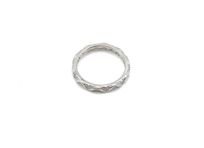 Ασημένιο επιπλατινωμένο, ολόβερο δαχτυλίδι, στολισμένο με λευκά ζιργκόν