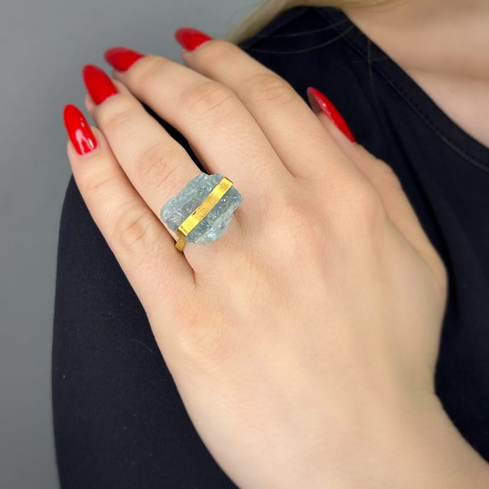 Nina Gold E-shop | Χειροποίητο κόσμημα, Πύργος Ηλείας Χειροποίητο χρυσό γυναικείο δαχτυλίδι, 18 καρατίων με aqua marin