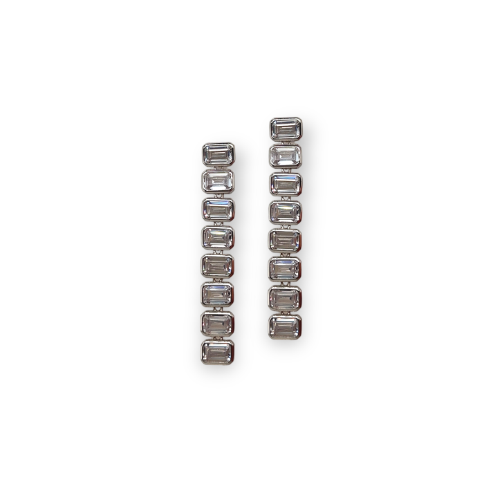 Nina Gold E-shop | Χειροποίητο κόσμημα, Πύργος Ηλείας Ασημένια, 925, επιπλατινωμένα κρεμαστά σκουλαρίκια με λευκά ζιργκόν