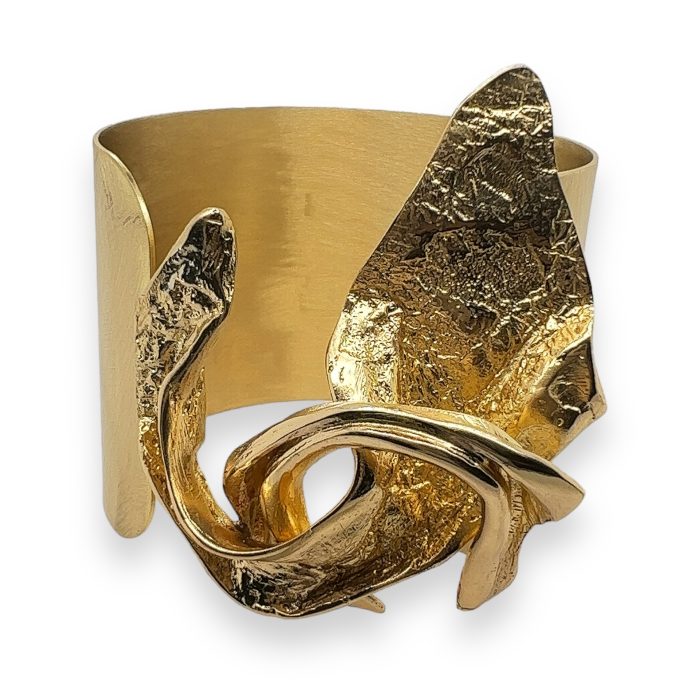 Nina Gold E-shop | Χειροποίητο κόσμημα, Πύργος Ηλείας Χειροποίητο μπρούντζινο εντυπωσιακό βραχιόλι, σε χρυσό χρώμα
