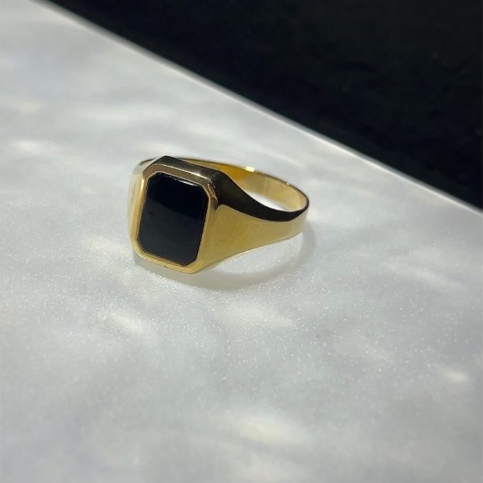 Nina Gold E-shop | Χειροποίητο κόσμημα, Πύργος Ηλείας Χρυσό, 14 καρατίων, ανδρικό δαχτυλίδι με μαύρο σμάλτο, Νο 63
